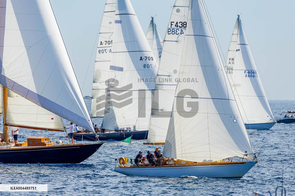 Illustration - Cannes Croisette