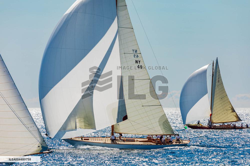 Illustration - Cannes Croisette