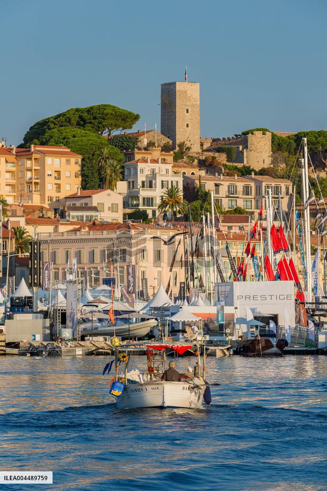 Illustration - Cannes Croisette