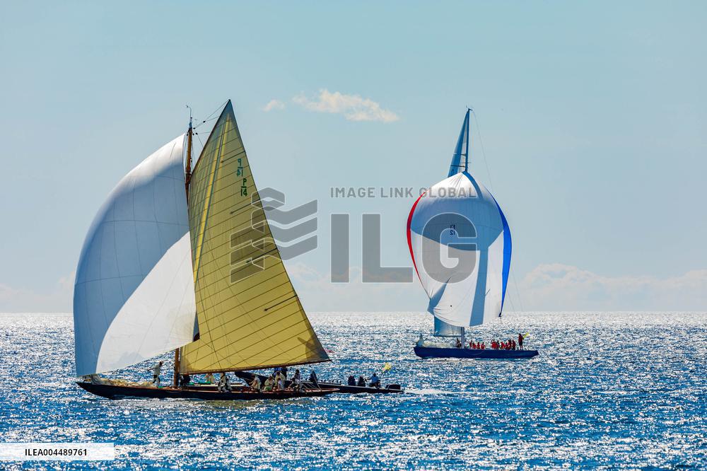 Illustration - Cannes Croisette