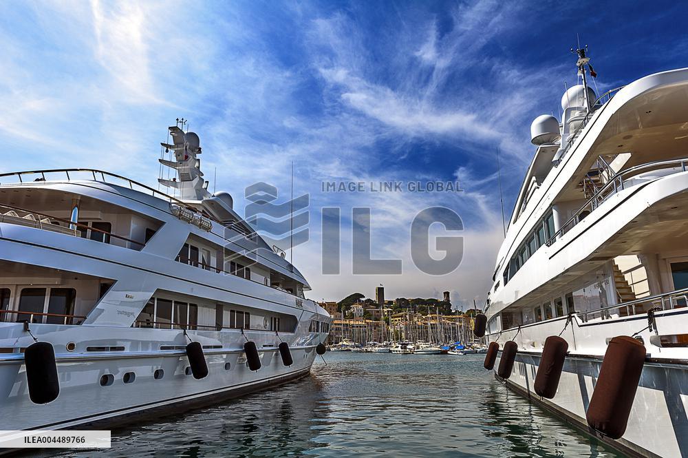 Illustration - Cannes Croisette