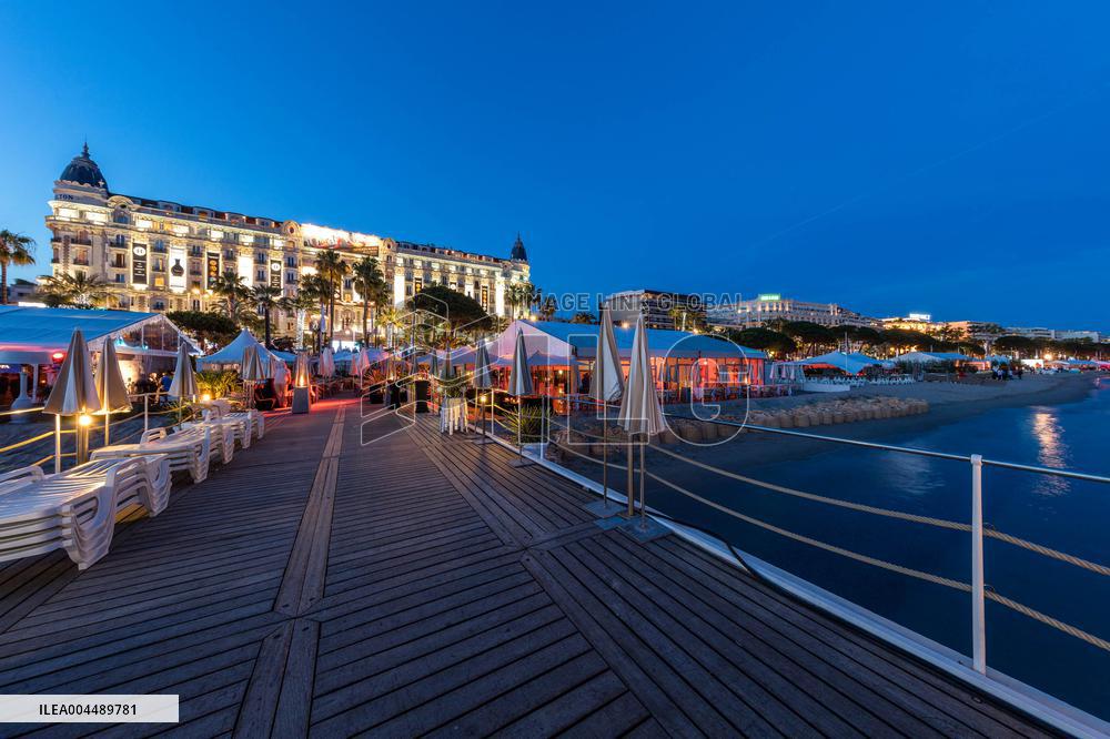 Illustration - Cannes Croisette