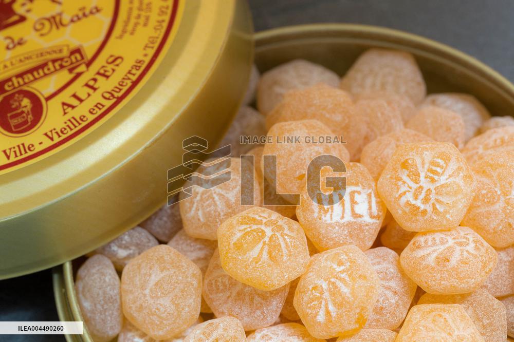 Illustration - Honey