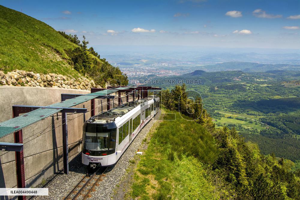 Illustration - Economy