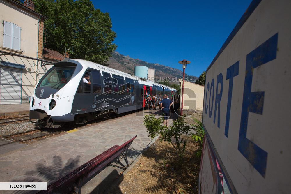 Illustration - Economy