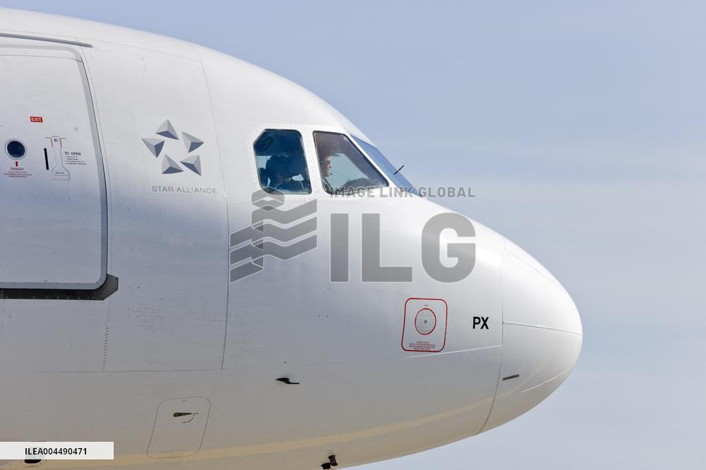 Illustration - Economy