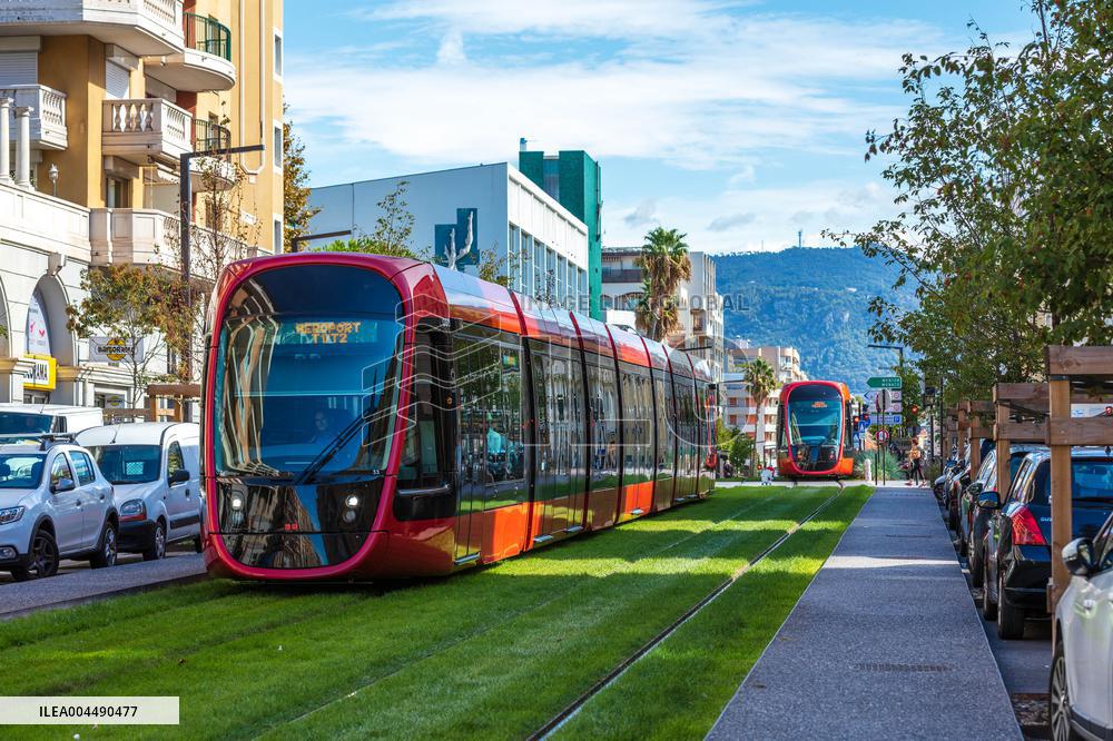 Illustration - Economy