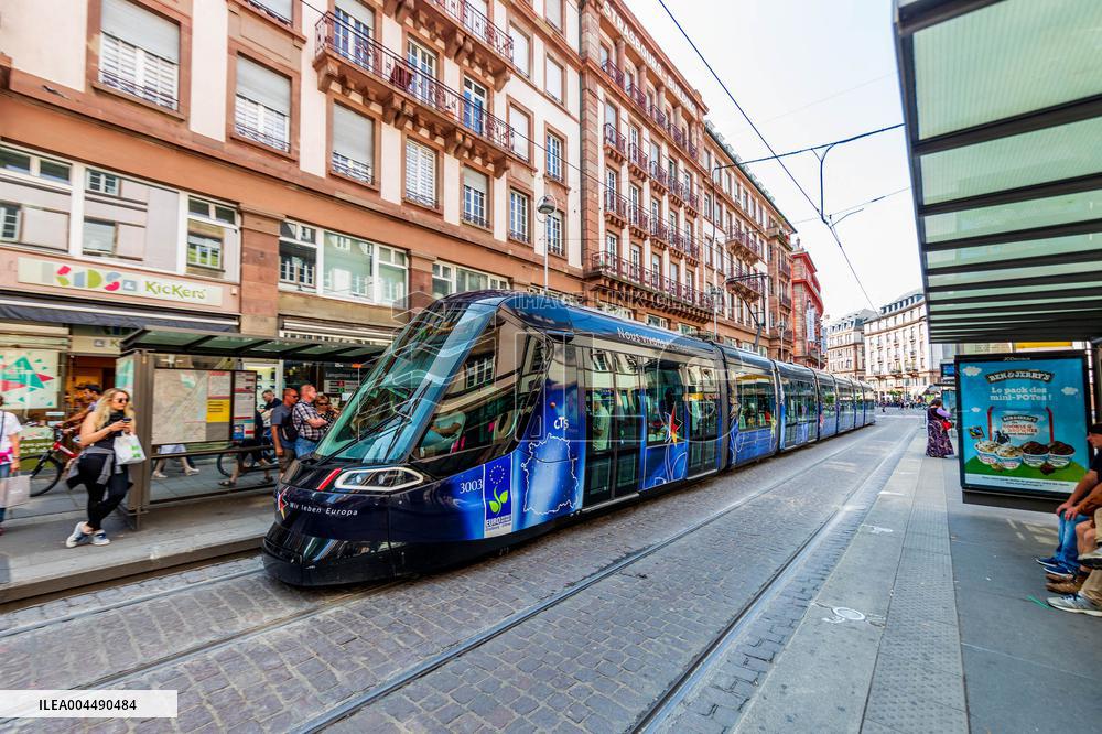 Illustration - Economy