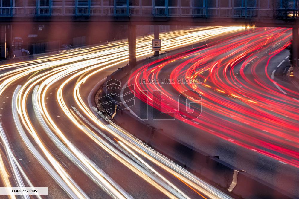 Illustration - Economy