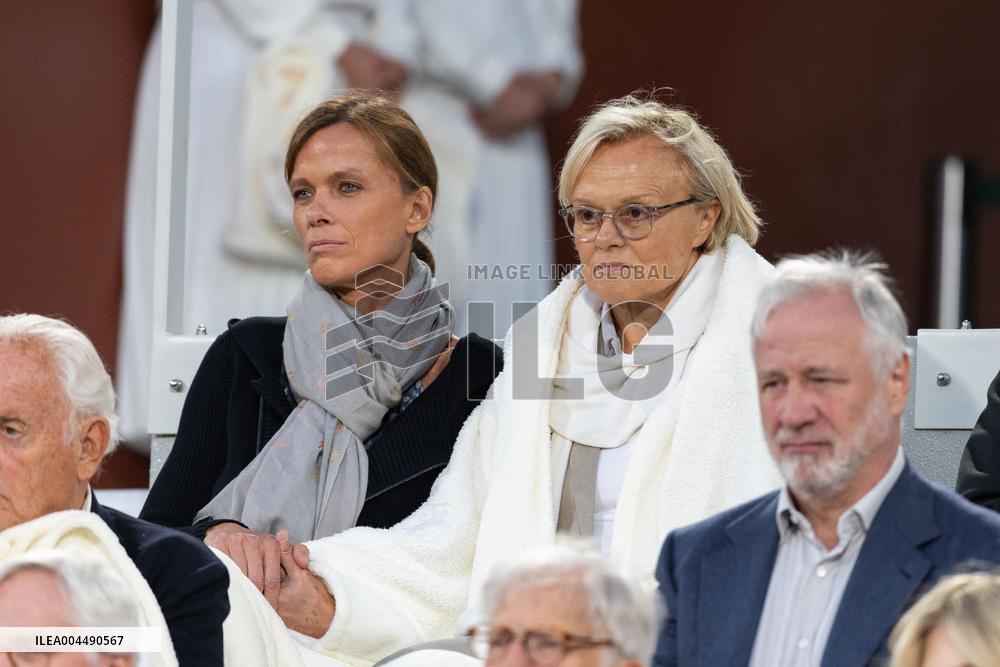 2025 French Open - Celebrities In Stands Night 11 NB