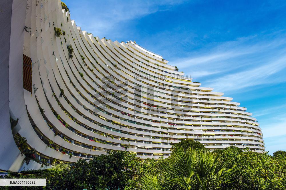 Illustration - French Riviera