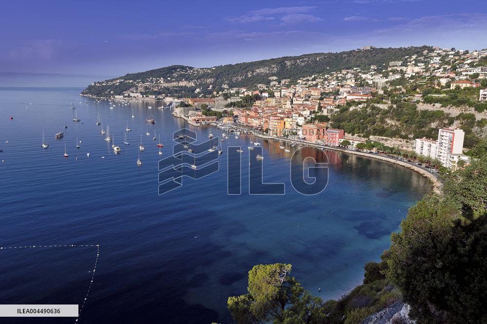 Illustration - French Riviera