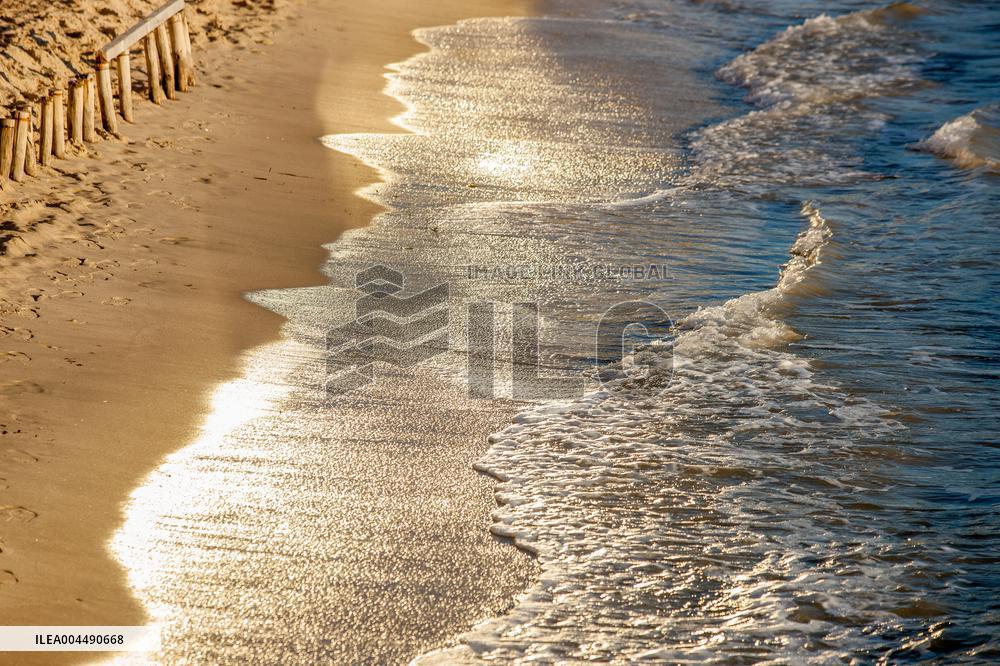 Illustration - French Riviera