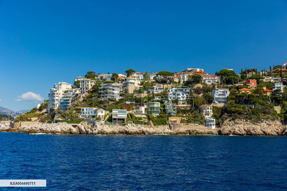 Illustration - French Riviera