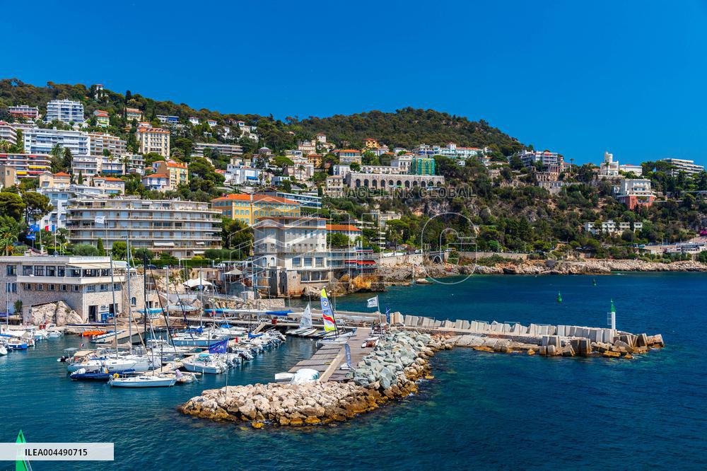 Illustration - French Riviera