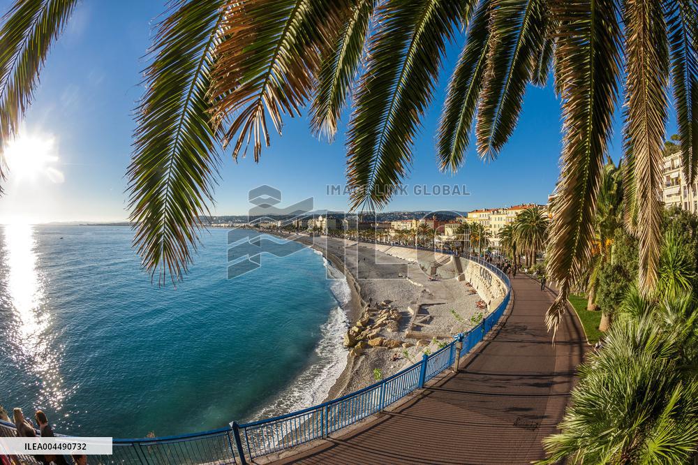 Illustration - French Riviera