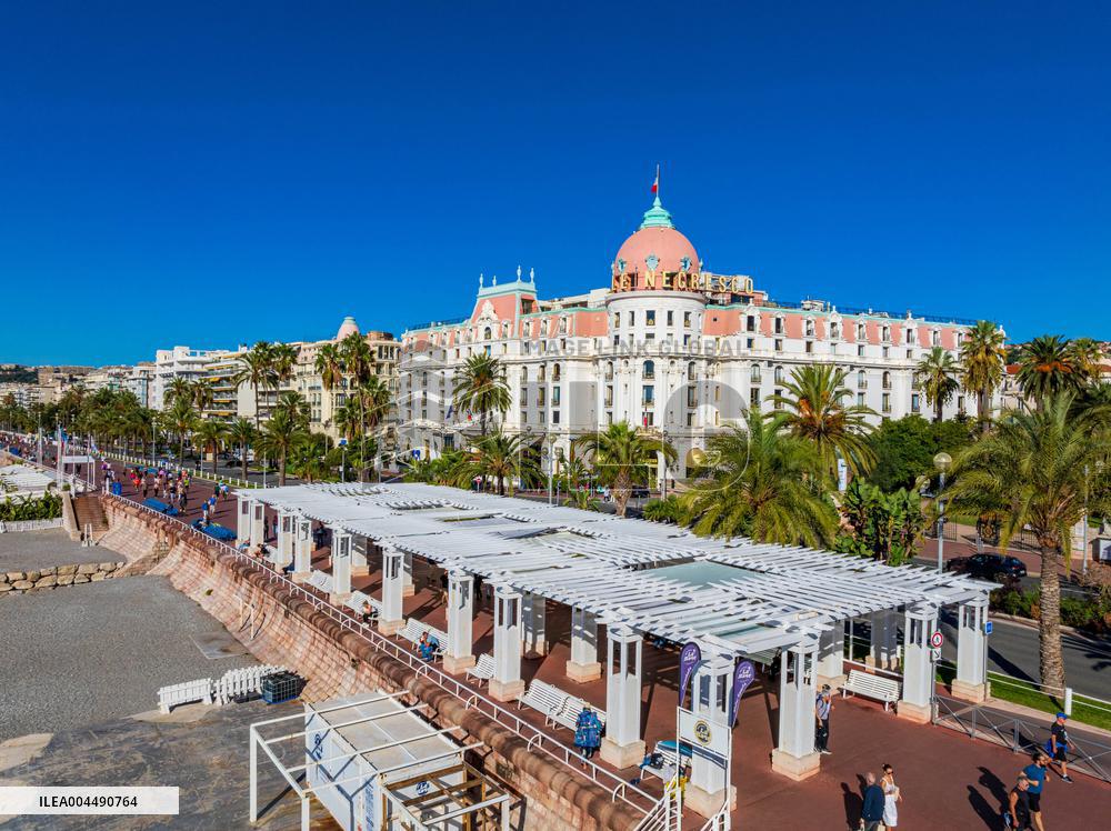 Illustration - French Riviera