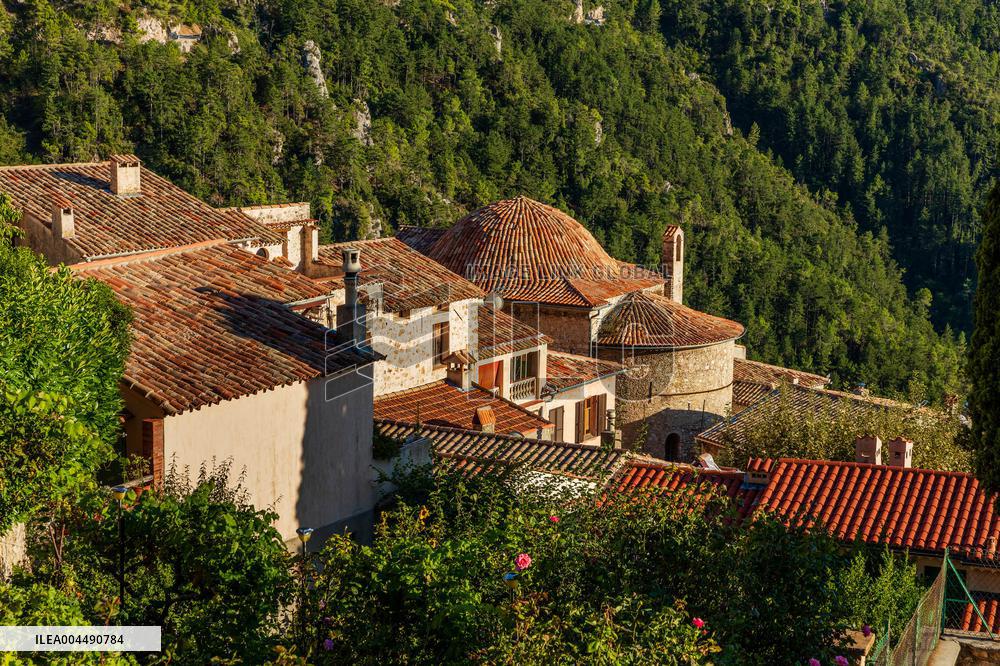 Illustration - French Riviera