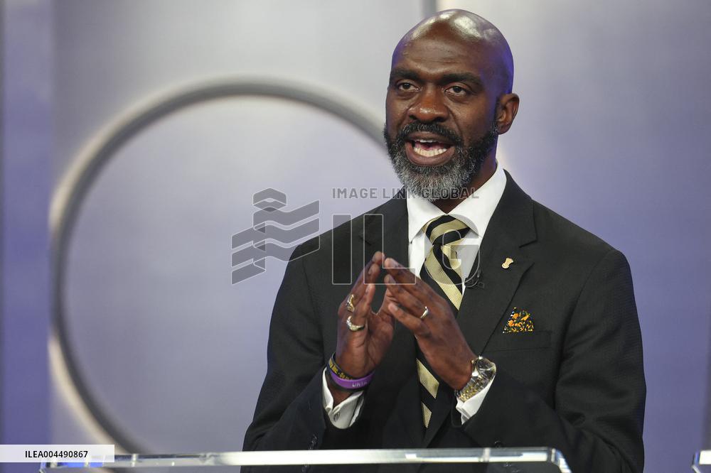 Cuomo, Blake Clash in Heated NYC Mayoral Primary Debate