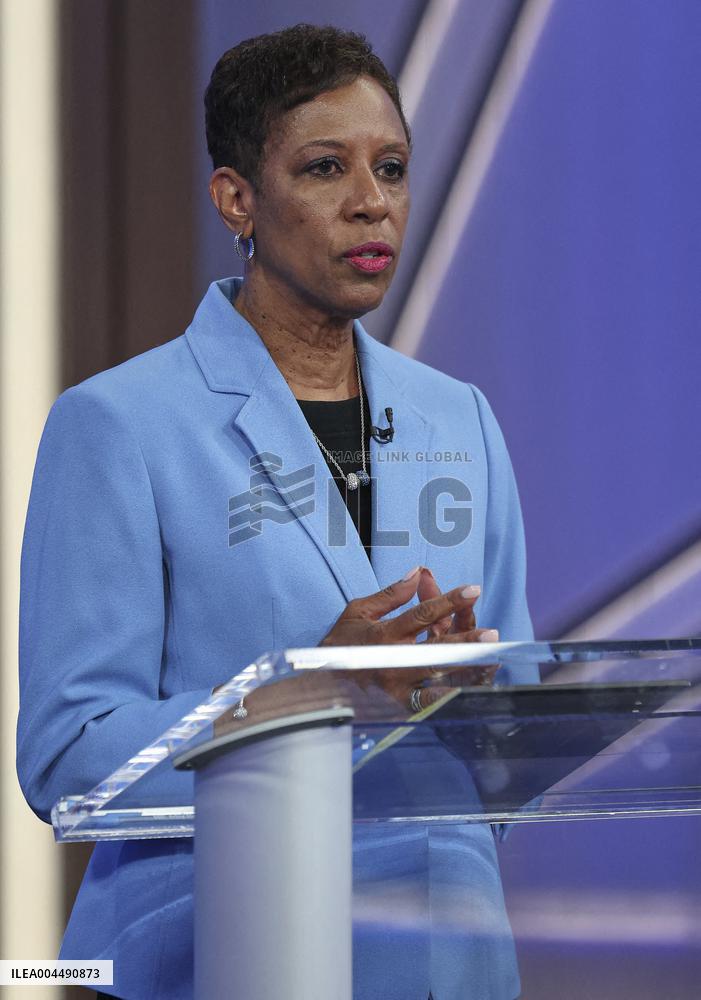 Cuomo, Blake Clash in Heated NYC Mayoral Primary Debate