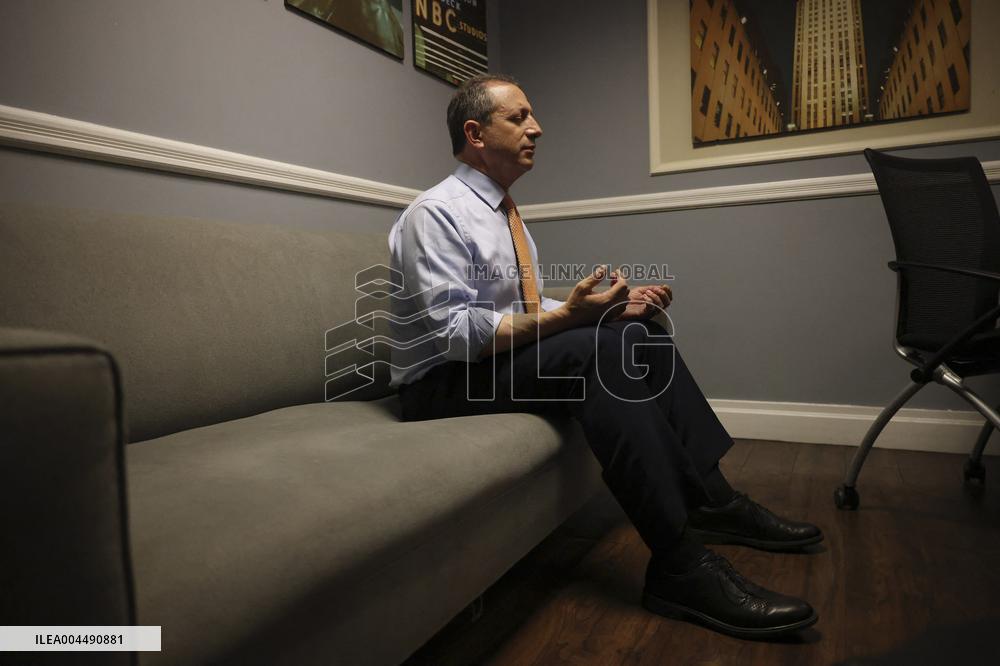 Cuomo, Blake Clash in Heated NYC Mayoral Primary Debate