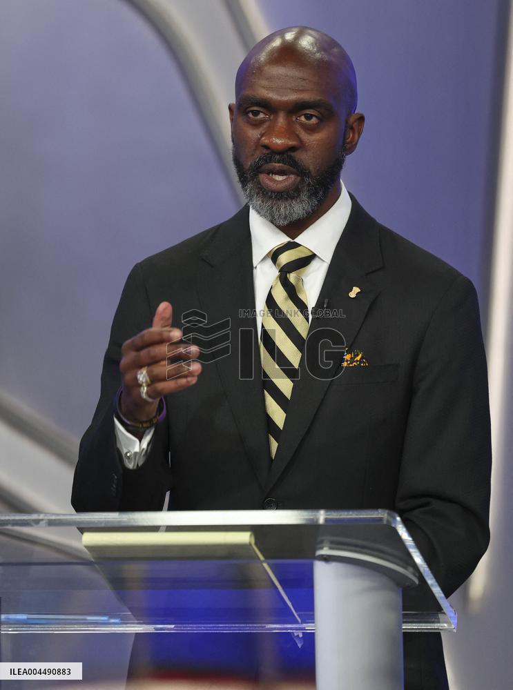 Cuomo, Blake Clash in Heated NYC Mayoral Primary Debate