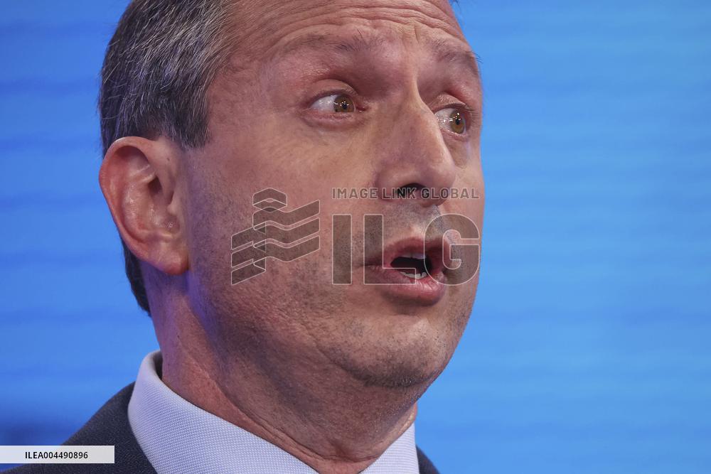 Cuomo, Blake Clash in Heated NYC Mayoral Primary Debate