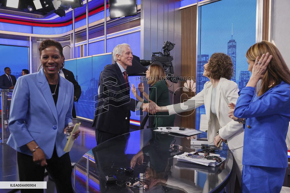 Cuomo, Blake Clash in Heated NYC Mayoral Primary Debate