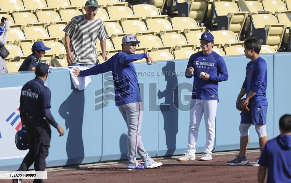 Baseball:Yoshinobu Yamamoto