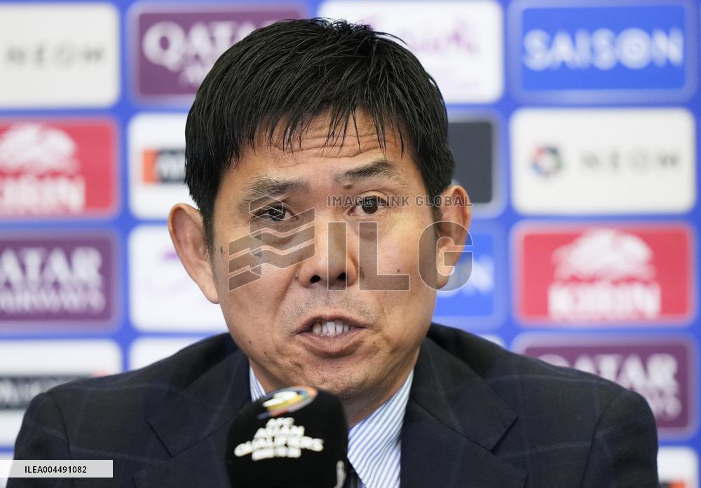 Football: World Cup qualifier between Japan and Australia