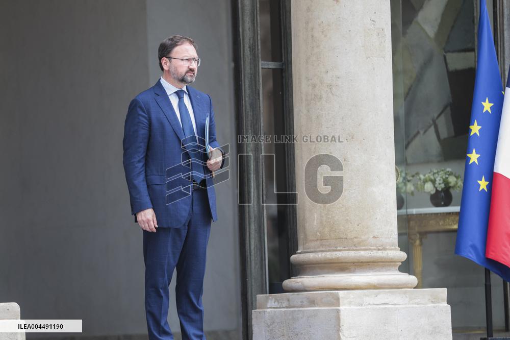 Weekly Cabinet Meeting - Paris