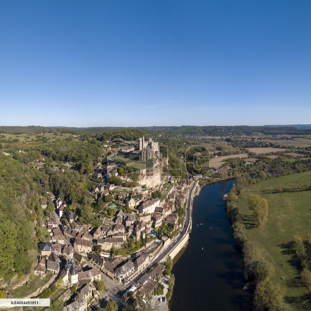 Illustration - Aerial View of France