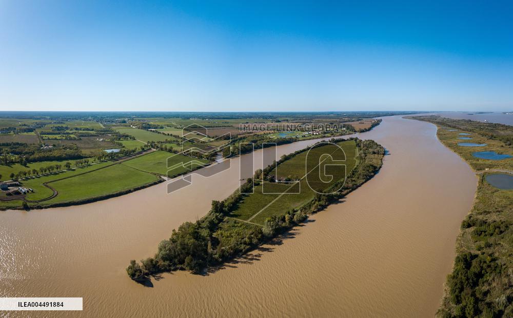 Illustration - Aerial View of France