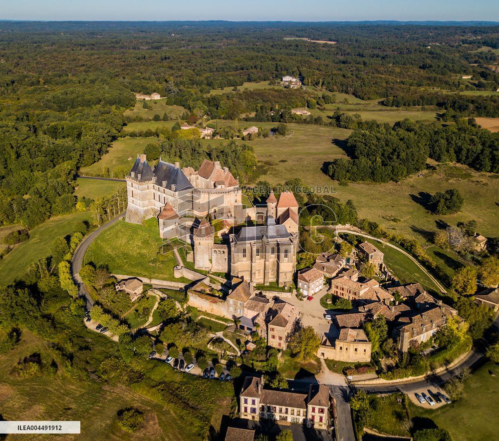 Illustration - Aerial View of France