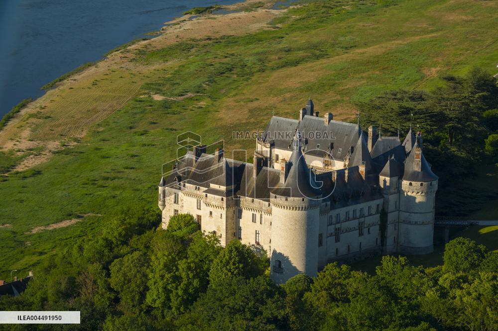 Illustration - Aerial View of France