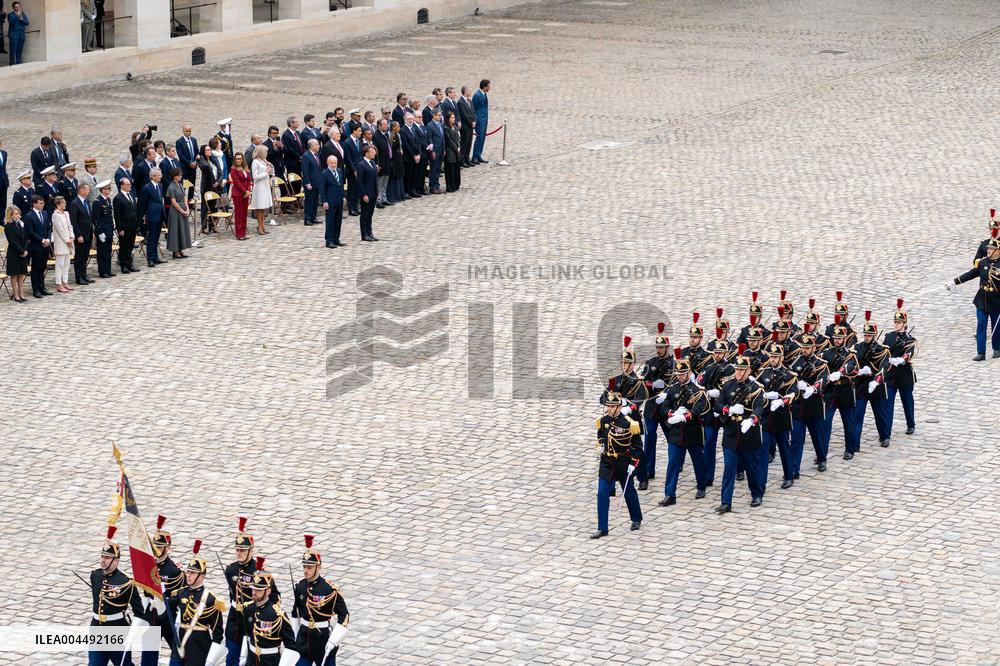 Emmanuel Macron welcomes Lula Da Silva to Les Invalides - Paris AJ