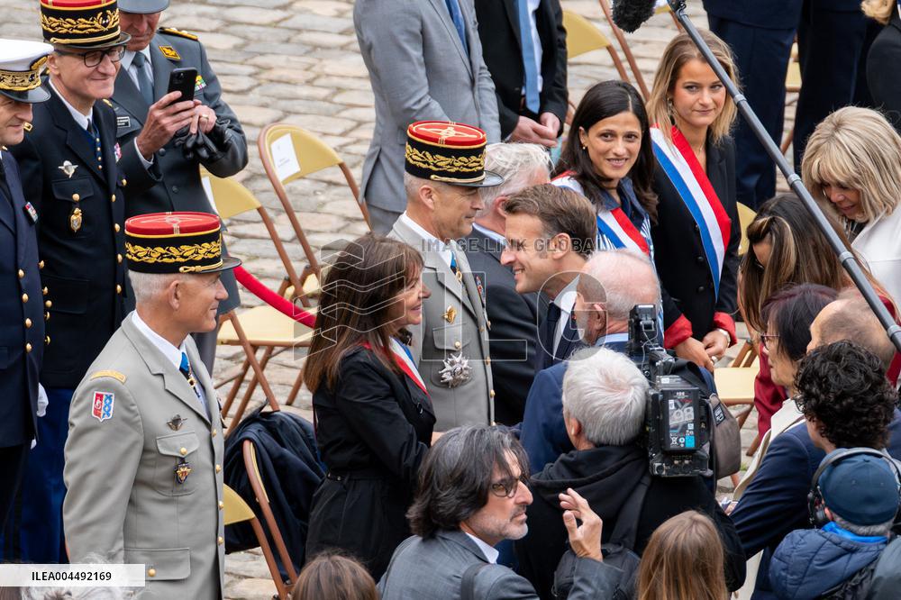 Emmanuel Macron welcomes Lula Da Silva to Les Invalides - Paris AJ