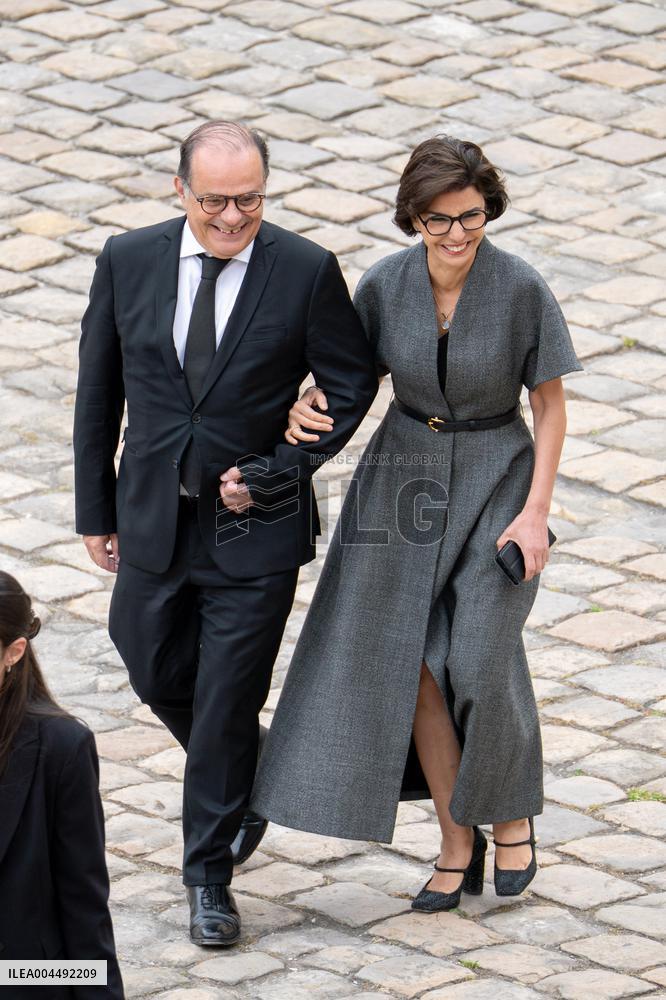 Emmanuel Macron welcomes Lula Da Silva to Les Invalides - Paris AJ