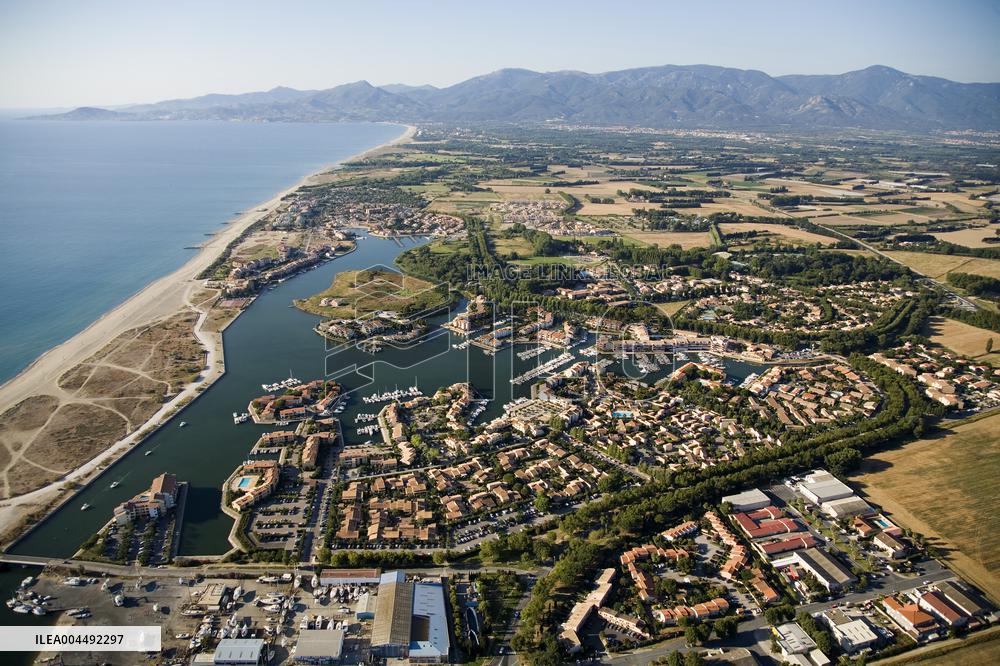 Illustration - Aerial View of France