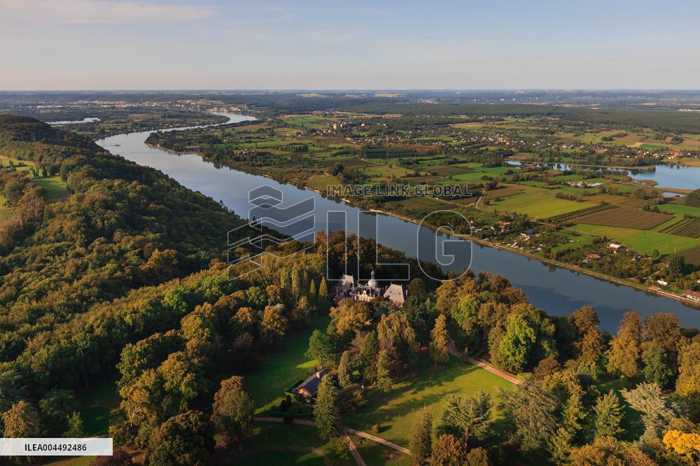 Illustration - Aerial View of France