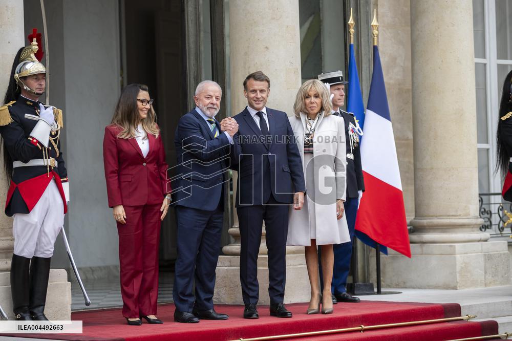 Emmanuel and Brigitte Macron Welcomes Lula and Rosangela at Elysee Palace