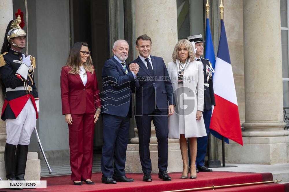 Emmanuel and Brigitte Macron Welcomes Lula and Rosangela at Elysee Palace