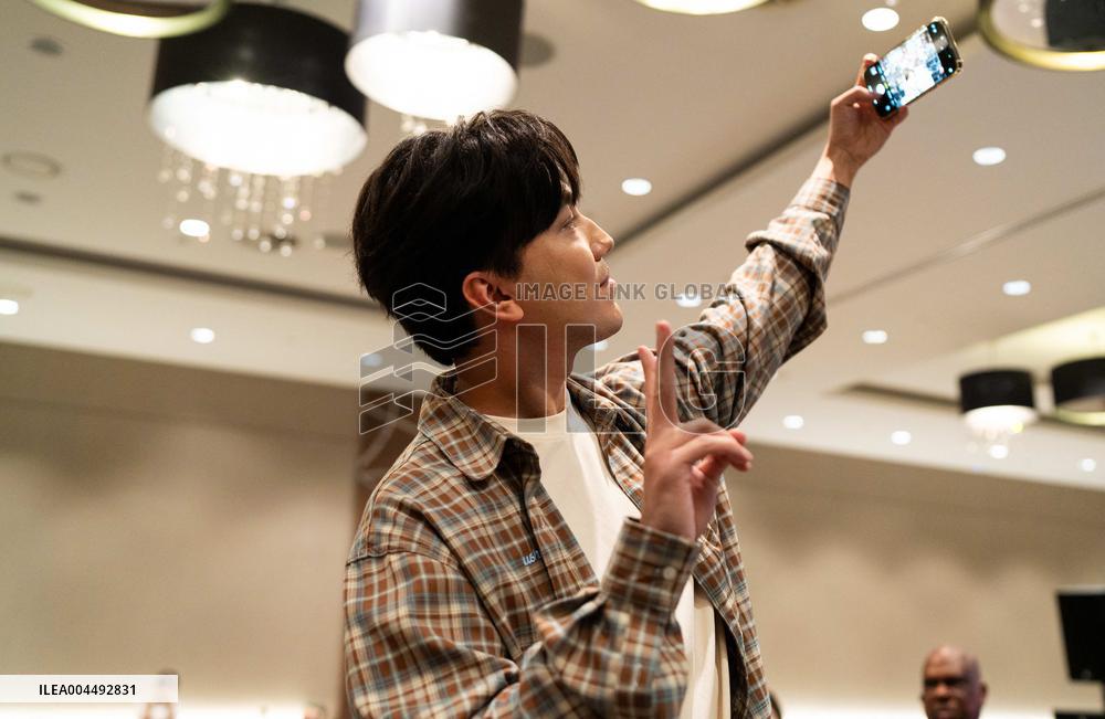 Dimash Qudaibergen Meets his Fans in London