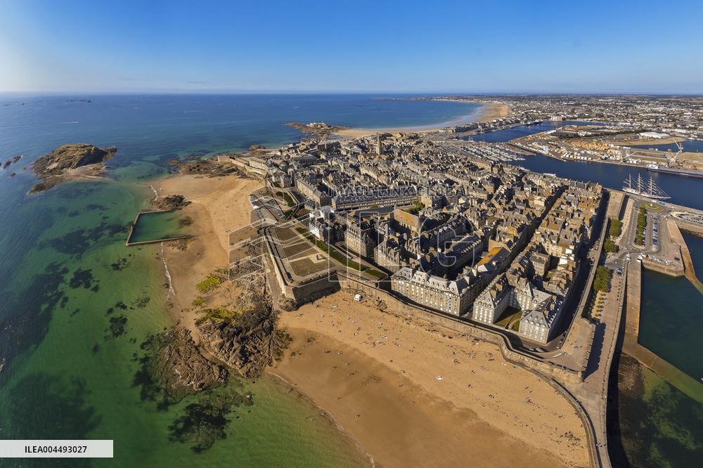 Illustration - Aerial View of France