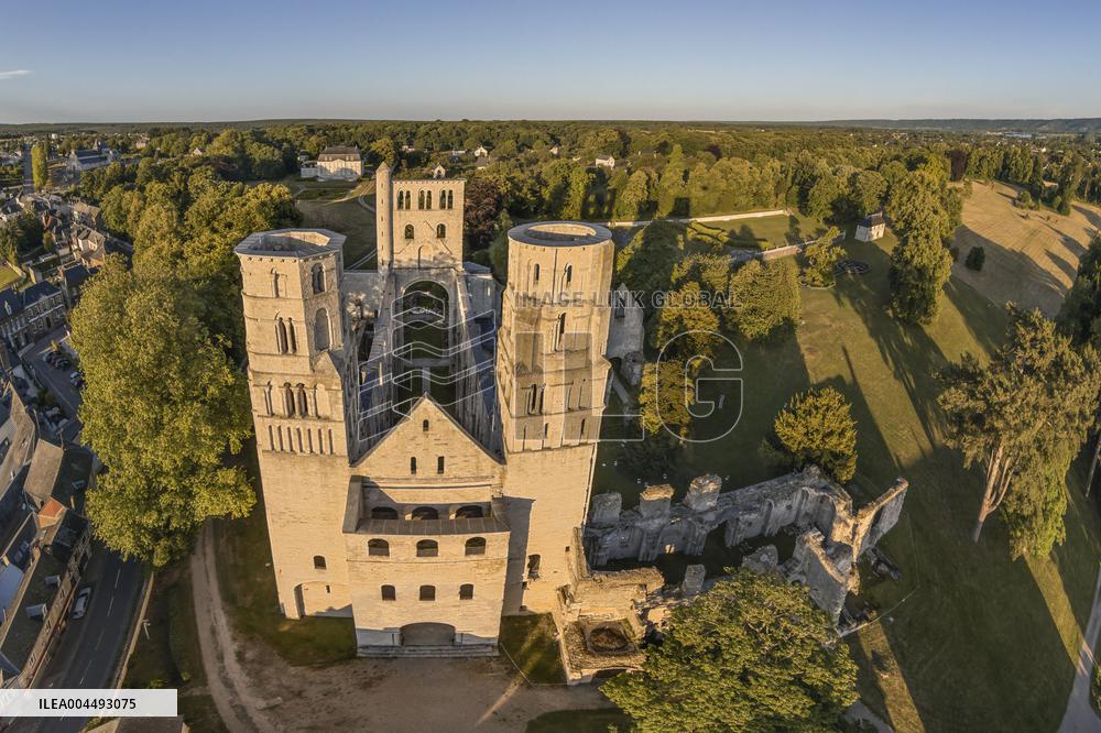 Illustration - Aerial View of France