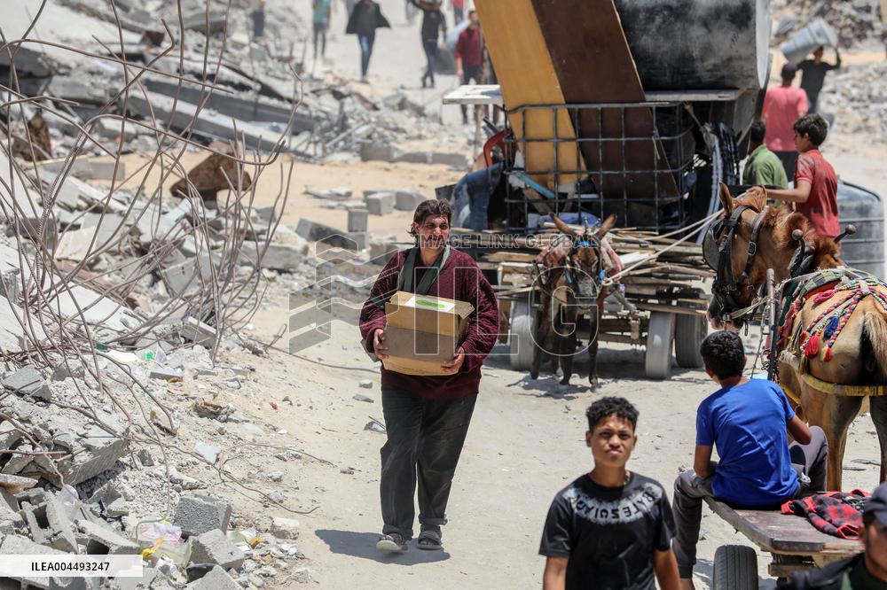 Palestinians Return Home - Gaza