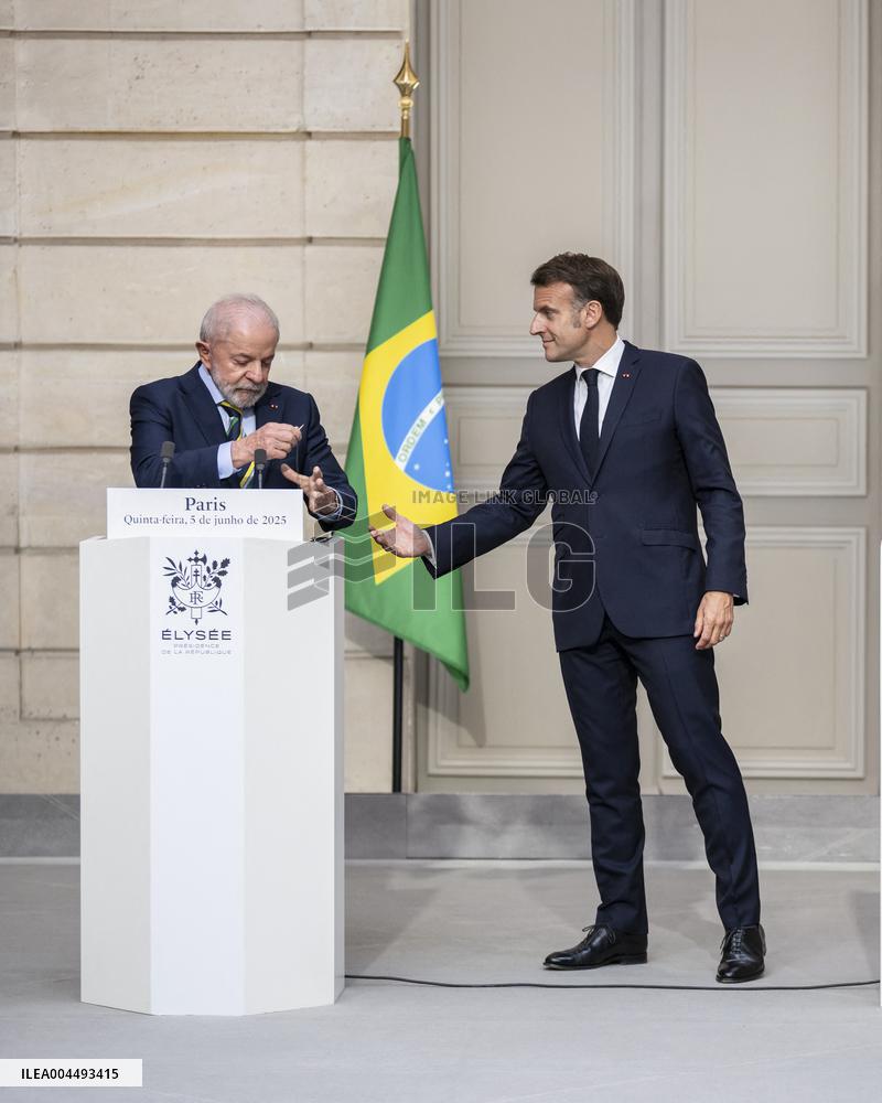 Macron And Lula Press Conference - Paris