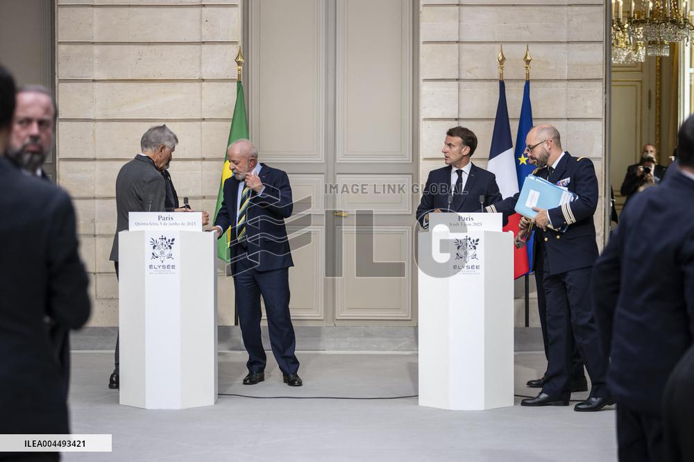 Macron And Lula Press Conference - Paris