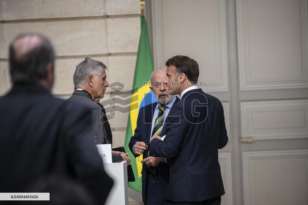 Macron And Lula Press Conference - Paris