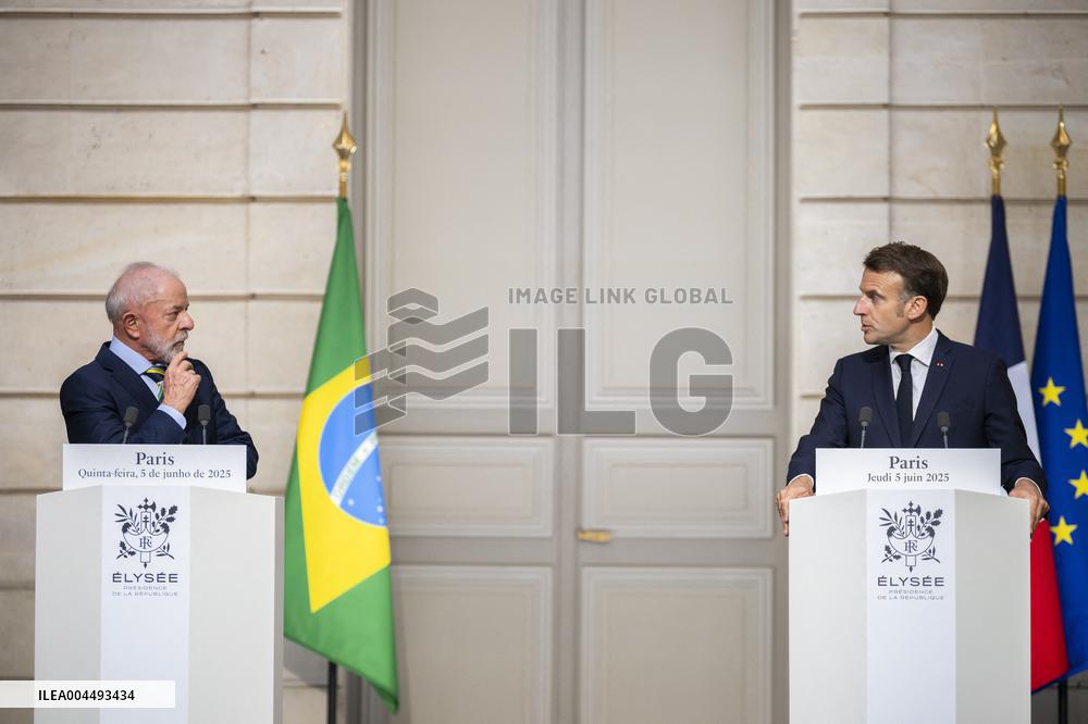 Macron And Lula Press Conference - Paris